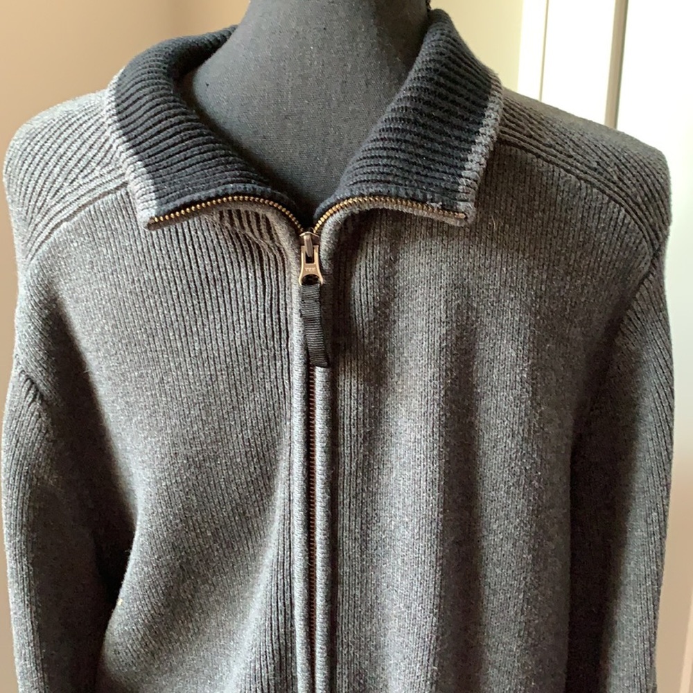 Old Navy Men’s Cardigan - Picture 8 of 10